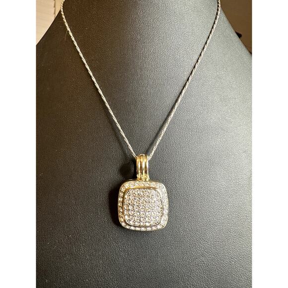 Gold tone with paved rhinestones magnetic pendant stunning - Picture 1 of 9